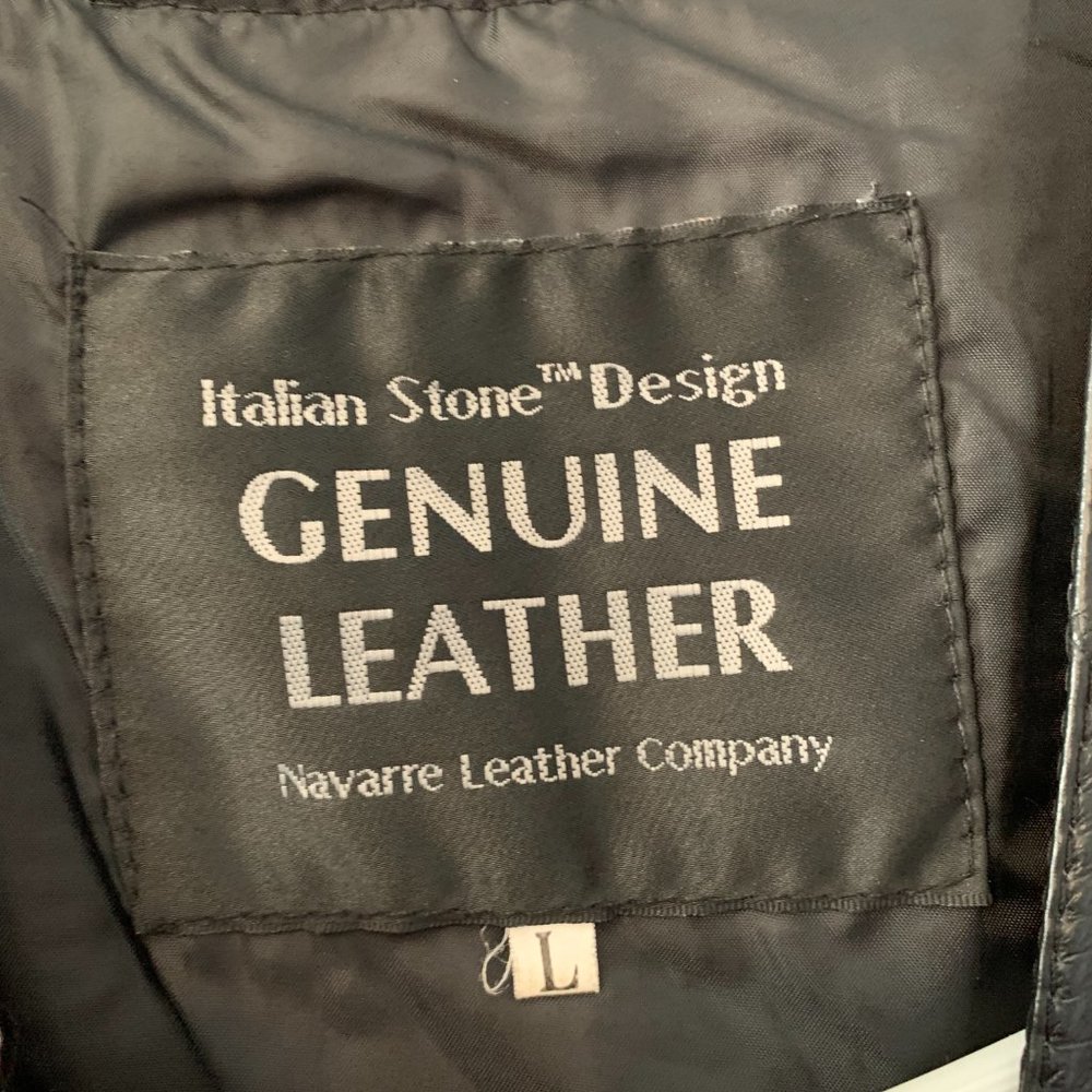 Navarre Leather Company -Italian Stone Design - Black Men's Leather Vest… - Picture 3 of 6